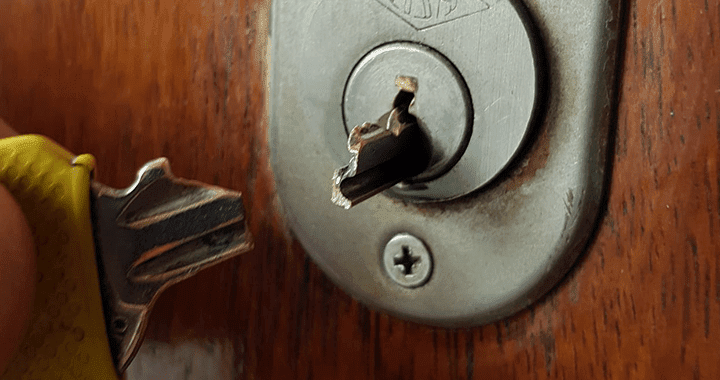 sleutel afgebroken in slot